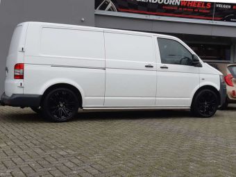 TOMASON VELGEN TN18 ZWART IN 19 INCH GEMONTEERD ONDER EEN VW TRANSPORTER V