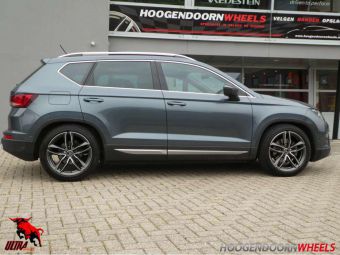 ULTRA WHEELS PRO VELGEN IN ANTRACIET GEPOLIJST IN 18 INCH GEMONTEERD ONDER EEN SEAT ATECA