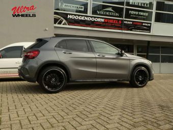 ULTRA WHEELS SPEED DEDICATED OEM MERCEDES GEMONTEERD ONDER EEN MERCEDES GLA KLASSE 