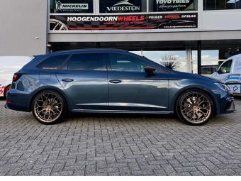 WHEELFORCE VELGEN SL1-FF IN 19 INCH SATIN BRONZE GEMONTEERD ONDER EEN SEAT CUPRA R 