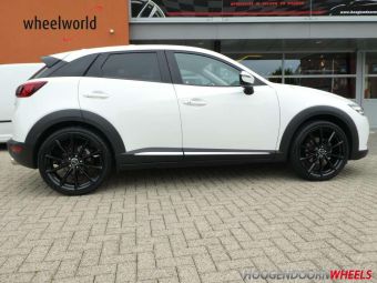 WHEELWORLD VELGEN TYPE WH 28 IN 20 INCH GEMONTEERD ONDER EEN MAZDA CX3